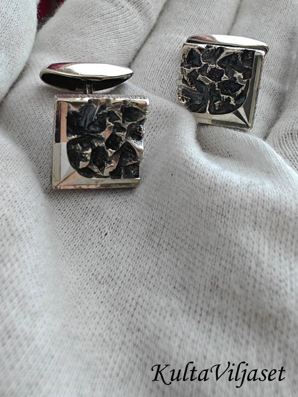 Kalvosinnapit, Martti Viikinniemi